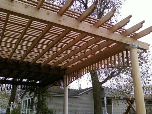 DuPage Decks - Pergolas shade solutions - Vinyl Deck shade Lombard